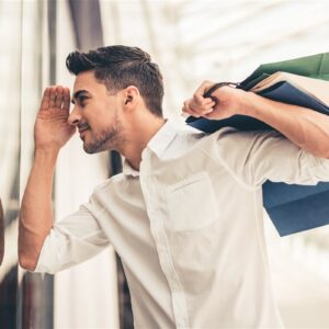 Choisir des vêtements de qualité pour votre garde-robe LGBT : Astuces de shopping