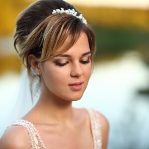 Tendances 2025 : le maquillage pour mariée brune à ne pas manquer