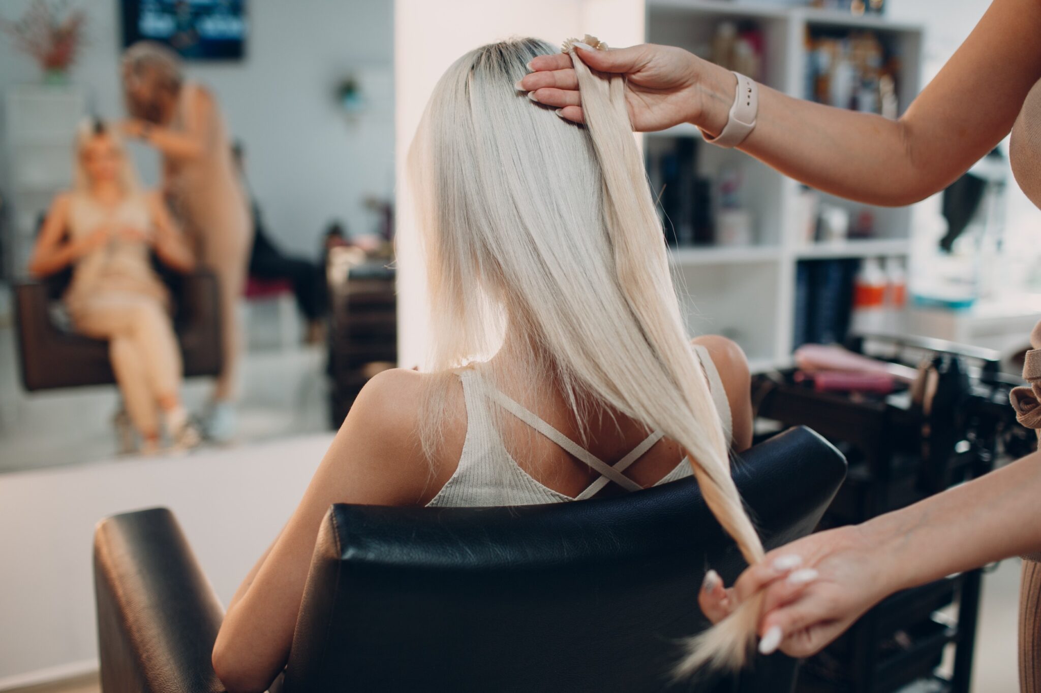 Quelle routine capillaire quotidienne adopter pour garder ses extensions éclatantes ?
