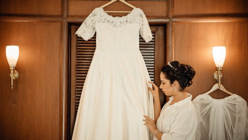 Pressing de la robe de mariée : prix et délais, ce qu&rsquo;il faut anticiper